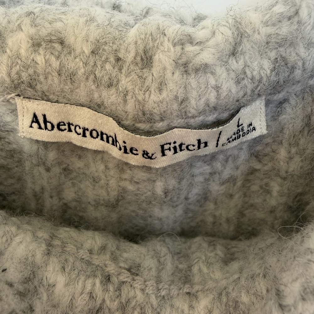 Abercrombie & Fitch Off Shoulder Ribbed Knit Sweater Gray Size L - Picture 2 of 8